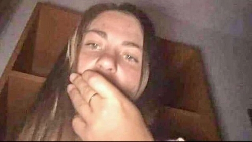 Fată de 16 ani disparută din Cluj a fost găsită pe un câmp. Ce i-au descoperit politiștii pe corp