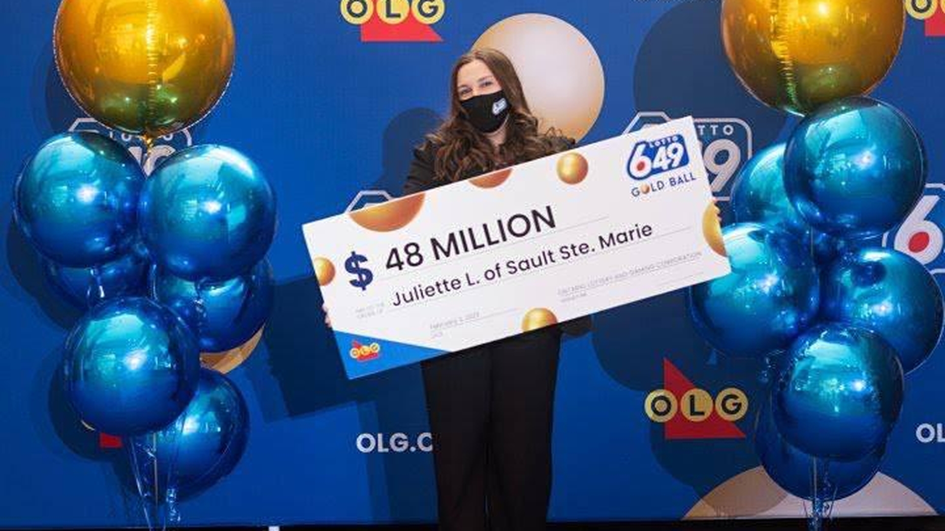 A câștigat la loto 30 de milioane de dolari, la doar 18 ani! Tânăra achiționase pentru prima oară un bilet
