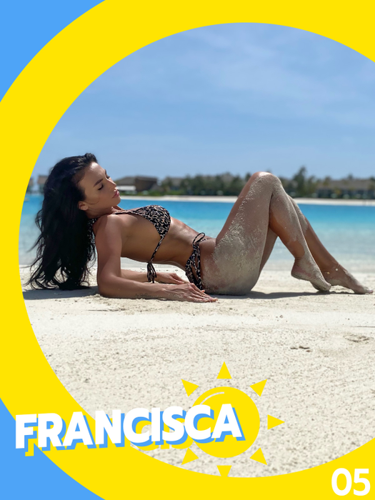 TOP 40 sexy-vedete de senzație! Bianca Drăgușanu, Gina Pistol sau Lidia Buble au simțit-o pe…posterioarele lor!