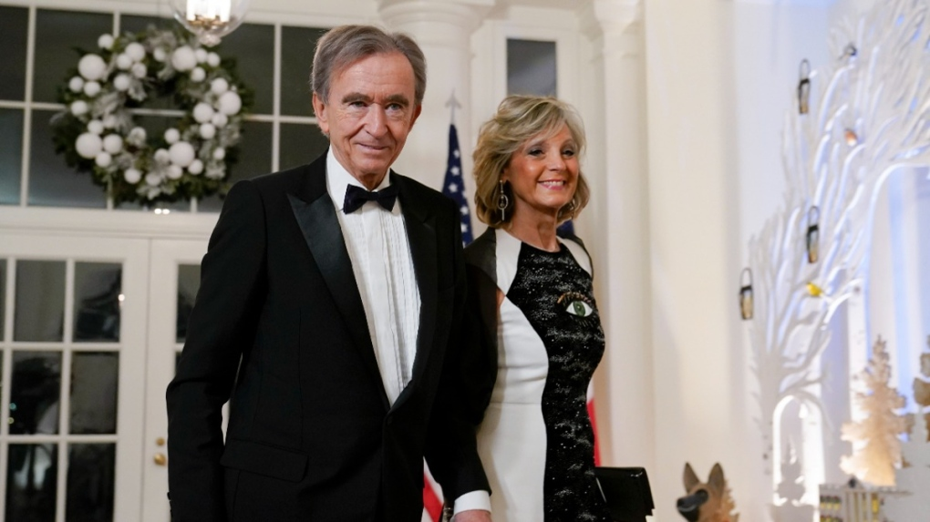 Cum arată și cu ce se ocupă soția celui mai bogat om din lume. Hélène Mercier și Bernard Arnault sunt căsătoriți de peste trei decenii