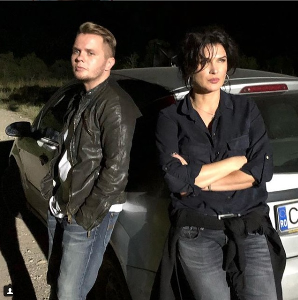 Codin Maticiuc a evitat un accident violent în ultimul moment în timp ce era cu Monica Bîrlădeanu! Actrița a filmat scenele îngrozită: “Ce se întâmplă!?!”
