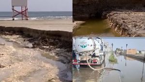 Imagini dezolante din Năvodari, după ploile torenţiale din utimele 2 zile. Litoralul e măturat de ape