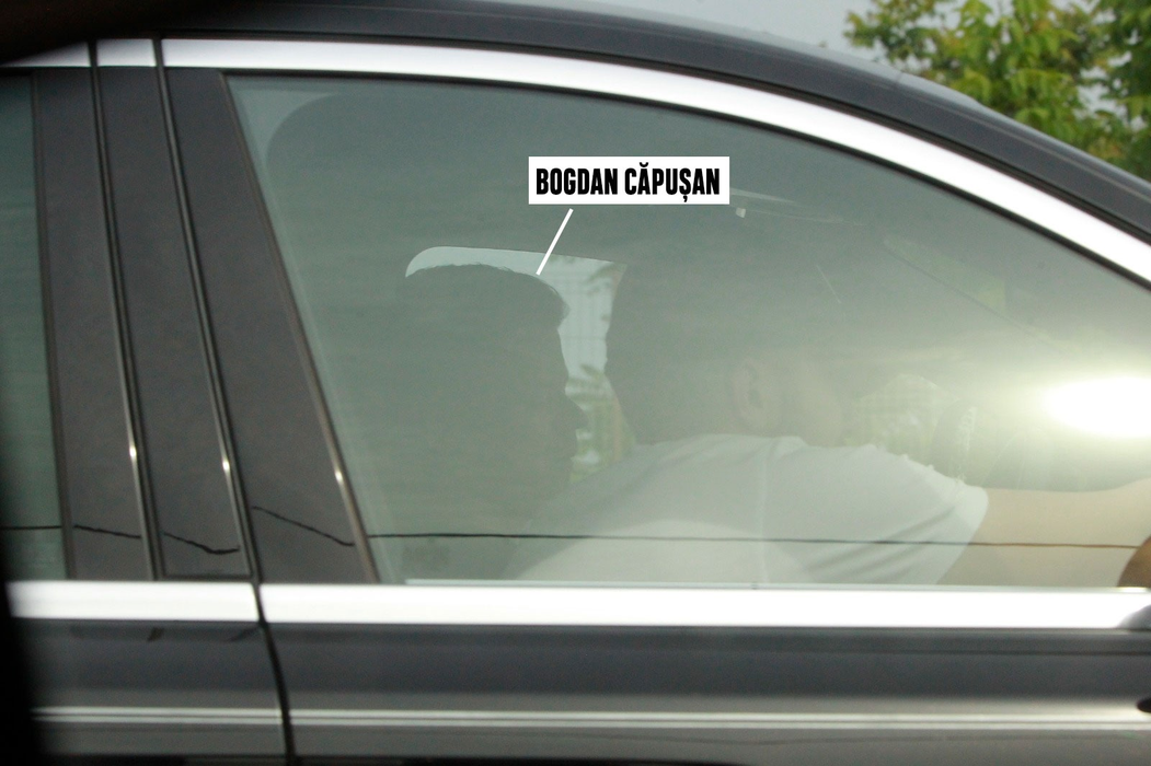 Bogdan a dat o tură prin București. Cu Rolls-ul