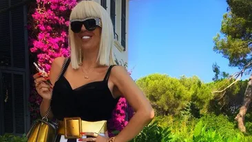 Raluca Bădulescu, jignită de o fană: „Eşti o mahalagioaică de prima clasă” Reacţia neaşteptată a vedetei