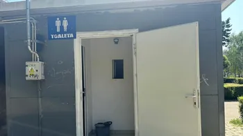Cât te costă să folosești toaleta publică pe faleză, în Eforie Nord