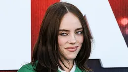 Billie Eilish, de nerecunoscut pe platourile de filmare. Transformarea spectaculoasă pentru primul său rol într-un film