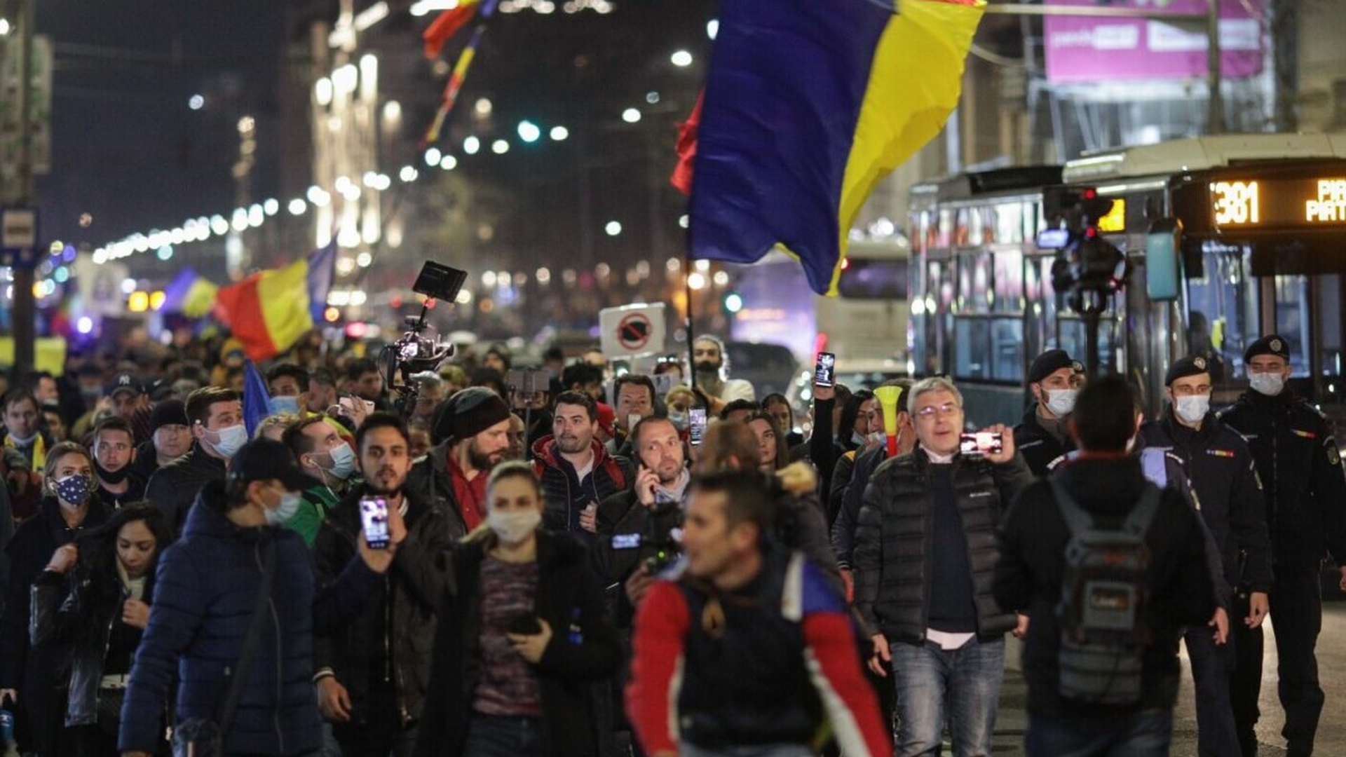 Restricții relaxate în România? Anunțul făcut de Raed Arafat și Valeriu Gheorghiță