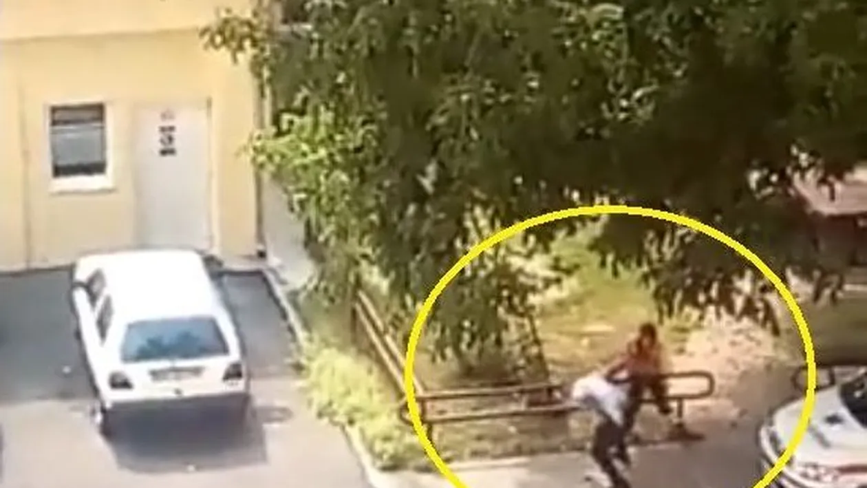 Scene HALUCINANTE în curtea Serviciului Judeţean de Ambulanţă Satu Mare! Un poliţist cuprins de gelozie şi-a agresat soţia care lucrează ca asistentă medicală