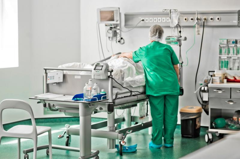O noapte de distracţie în Centrul Vechi s-a încheiat la spital şi la poliţie