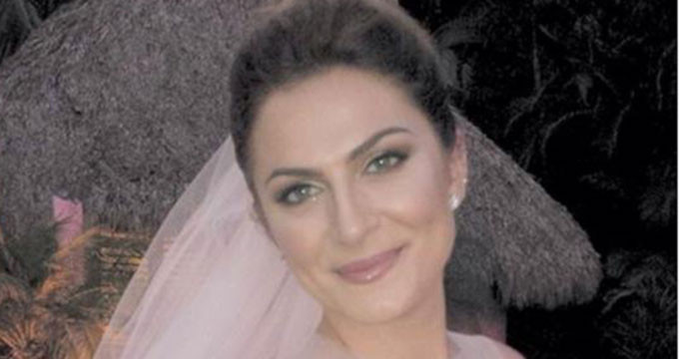 Alexandra Nechita s-a întors în România. ”Micuţa Picasso” este o femeie în toată firea
