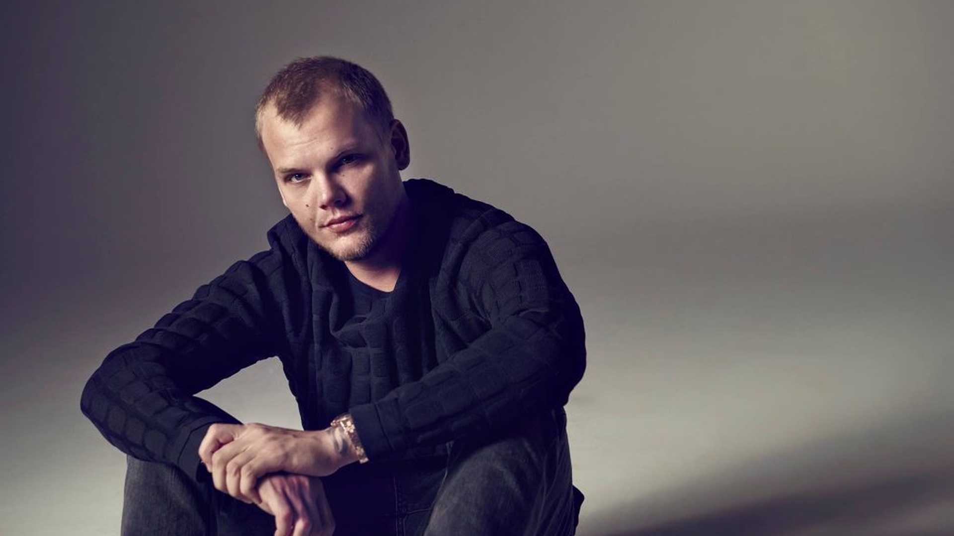 Ce a scris DJ-ul Avicii în ultimul mesaj postat pe Facebook. Ți se rupe inima!