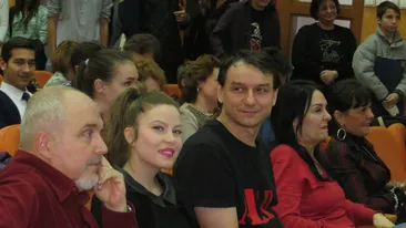 Una mai frumoasa ca alta! Dupa ce l-a lasat iubita, Andrei Paunescu si-a gasit o alta muza superba!