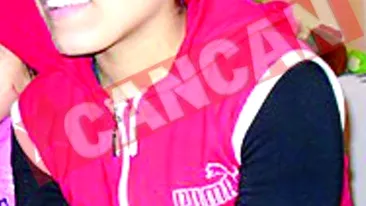 Vanduta la 15 ani de tatal ei pentru o camera video