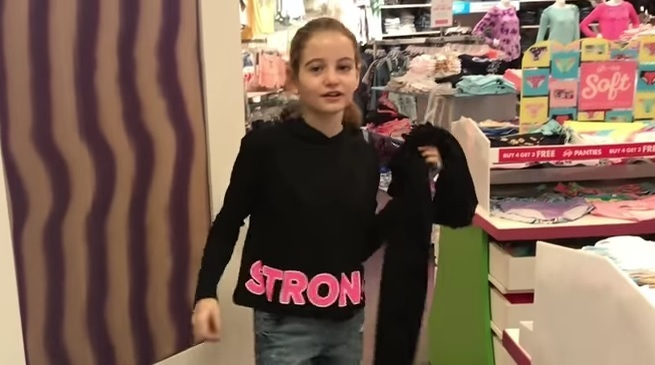 Irinuca şi Monica Gabor au mers la cumpărături în America! Ce a vrut să probeze Irina şi nu a lăsat-o mama ei? „Nu, în niciun caz!” A pus-o imediat la punct!