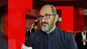 Mesajul celui mai popular duhovnic din România pentru vedetele care-și vând trupul pe platformele pentru adulți. Așa le-a judecat părintele Necula!