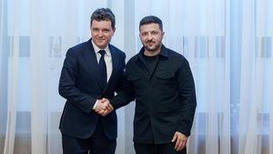Nicușor Dan a pus mâna pe telefon și l-a sunat pe Volodimir Zelenski. Discuția a fost făcută publică