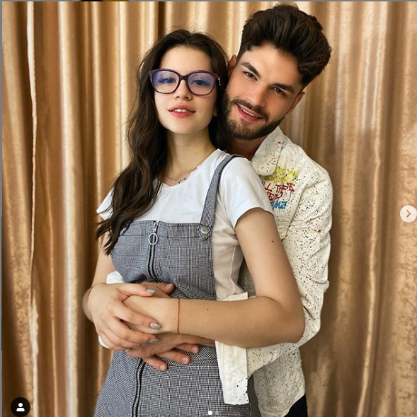 Pavel Stratan va turba de furie! Cleopatra e măritată la doar 17 ani! Indiciul care a scăpat pe internet