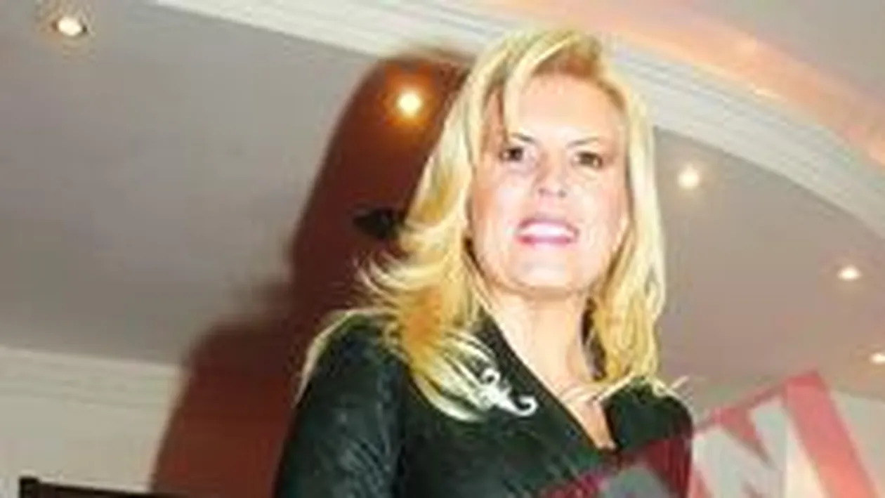 Sirena Udrea canta refacerea FSN