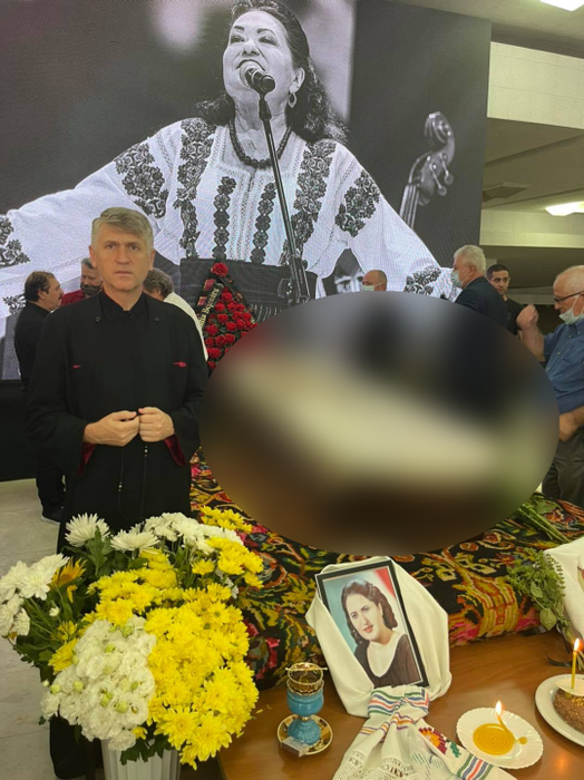 Cristian Pomohaci la înmormântarea soției lui Nicolae Botgros