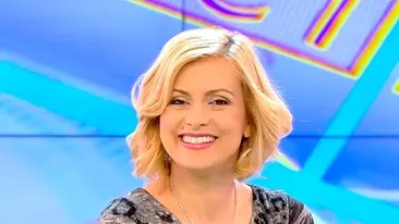 Simona Gherghe ia lecţii de cum să fie mamă de fetiţă de la Sânziana Buruiană! Cum s-a purtat cu fetiţa blondei