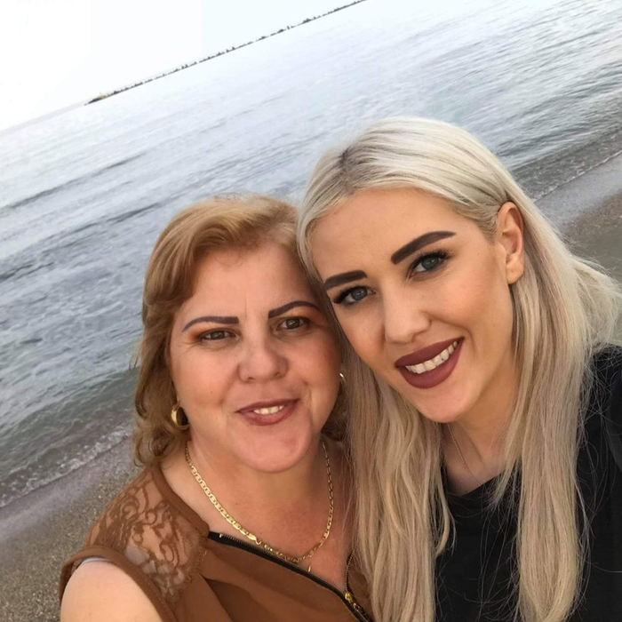 Daniela Crudu şi-a convins mama “să se tuneze”! Cât de mult s-a transformat Florica Crudu