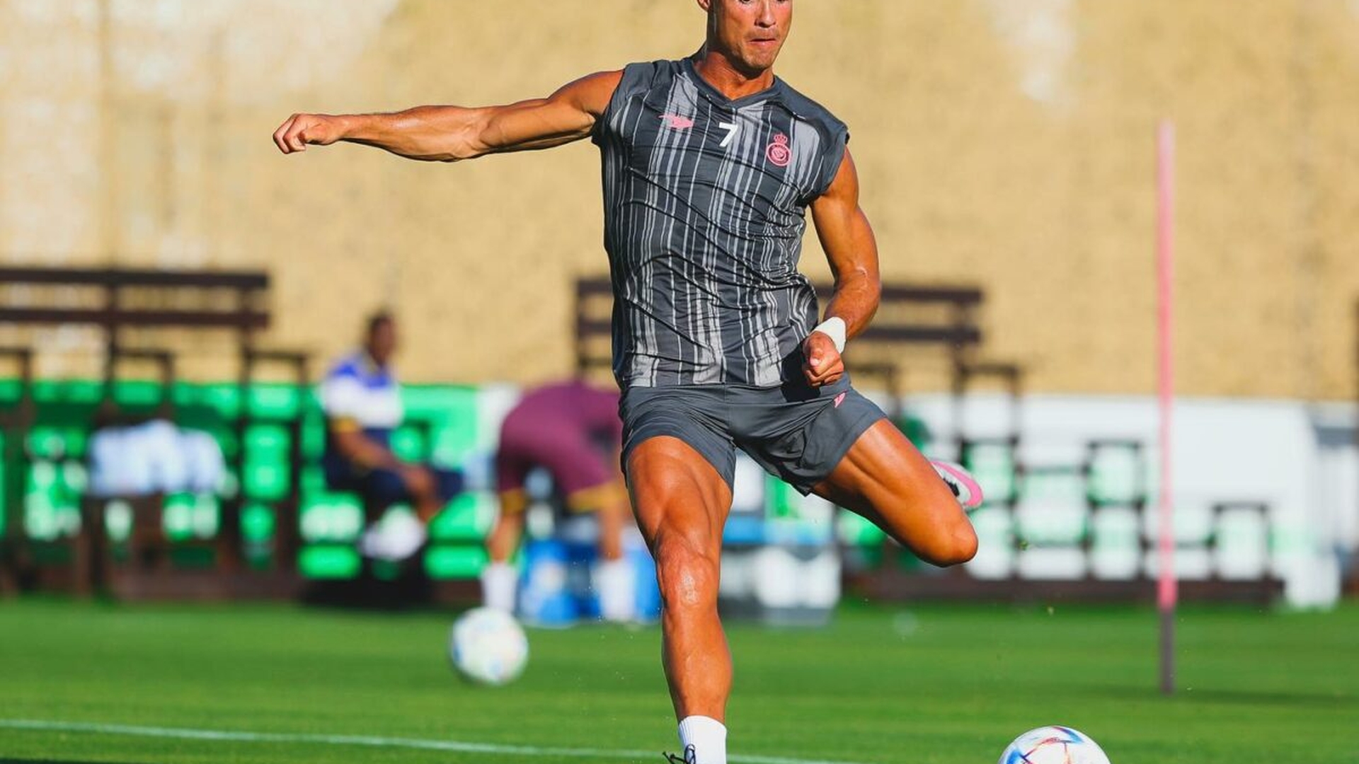 Suma ireală pe care o primește Cristiano Ronaldo pentru fiecare postare de pe Instagram