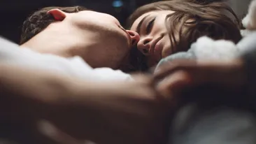 Bancul zilei | Un băiat și o fată petrec împreună o noapte fierbinte