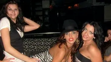 Ramona Gabor si Madalina Radu si-au facut de cap la Cannes! S-au distrat impreuna la Nikki Beach