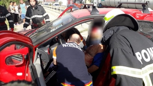 Impact violent în Teleorman. Un șofer băut nu a acordat prioritate unei cisterne