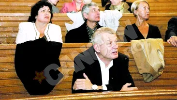 Sorin Oprescu, bucuros ca si-a revazut colegii! S-a intors la scoala!