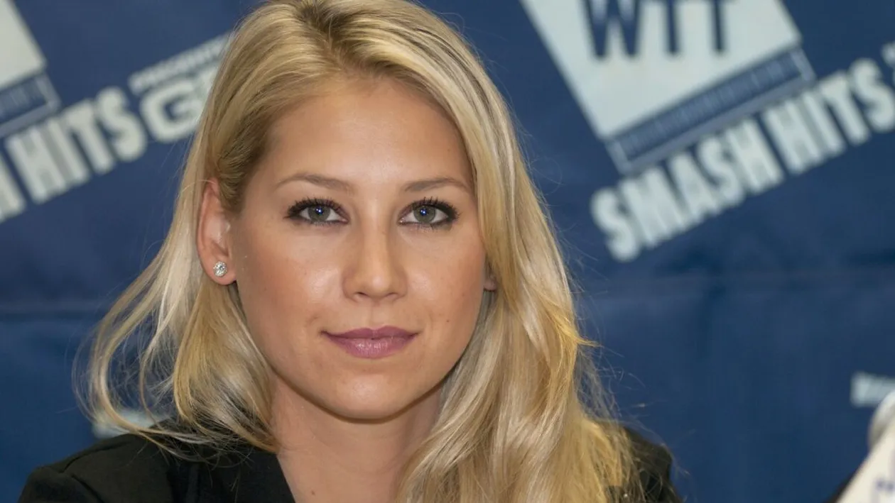 Anna Kournikova, în scaun cu rotile! Ce a pățit partenera lui Enrique Iglesias