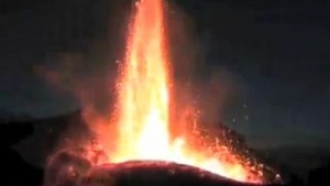 VIDEO Curse aeriene din Norvegia si nordul Scotiei au fost anulate ca urmare a eruptiei vulcanice din Islanda