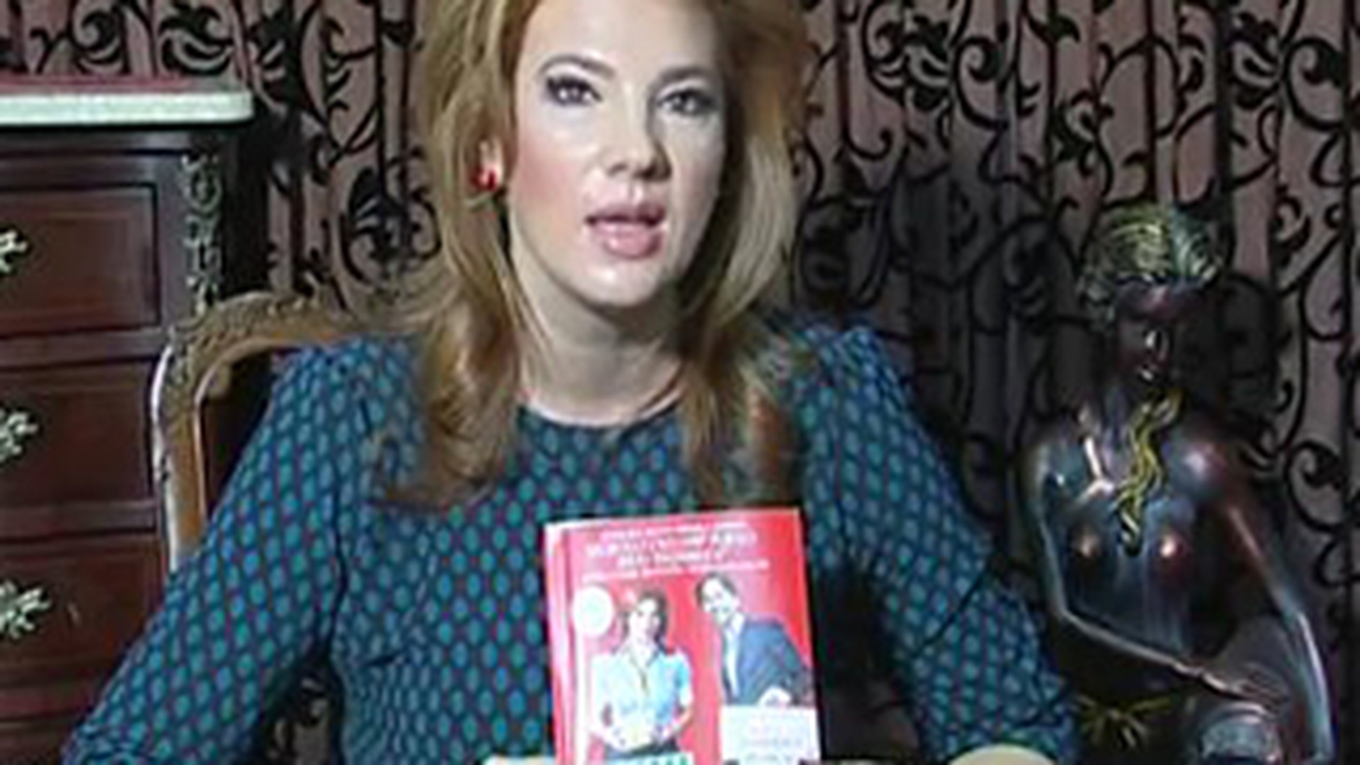 VIDEO Mihaela Borcea isi lanseaza cartea: "Acesta este cadoul pe care am ales sa mi-l fac anul acesta!"