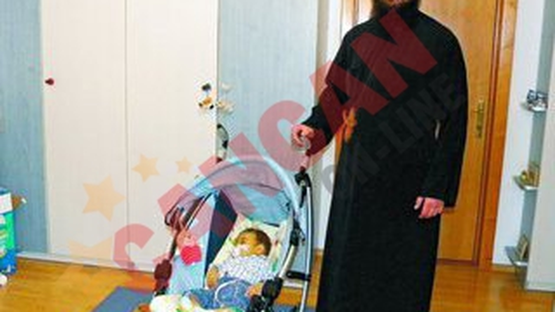Fiul unui preot este bolnav de ciroza la sase luni