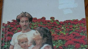 Nicolas Cage, pe coperta unui manual de biologie! Afla cum a ajuns actorul pe aceasta carte!