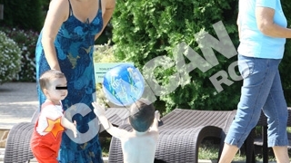 Adriana Bahmuteanu l-a dus pe Maximus la psiholog! "Nu stiu cum va reactiona insa cand il va vedea pe Prigoana, au trecut deja 2 luni de cand nu s-au intalnit"