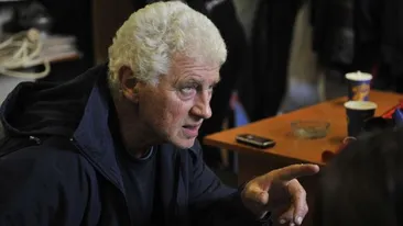 Cea mai grea lovitura din viata lui! Nici CANCERUL nu l-a daramat asa! Cat de nemernic trebuie sa fii? A primit vestea in spital