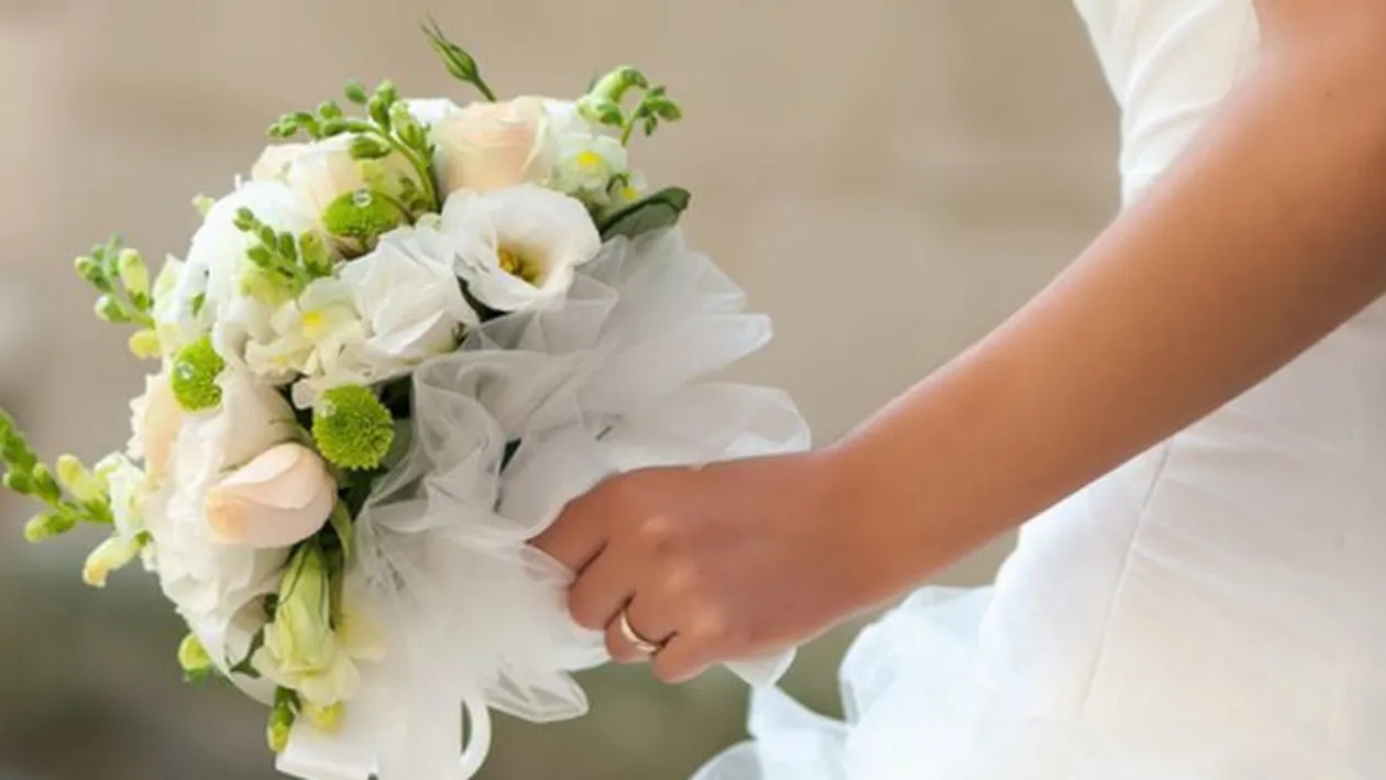 Pe asta chiar nu aţi auzit-o! Cum i-a dovedit o tânără tatălui său că este încă virgină? 