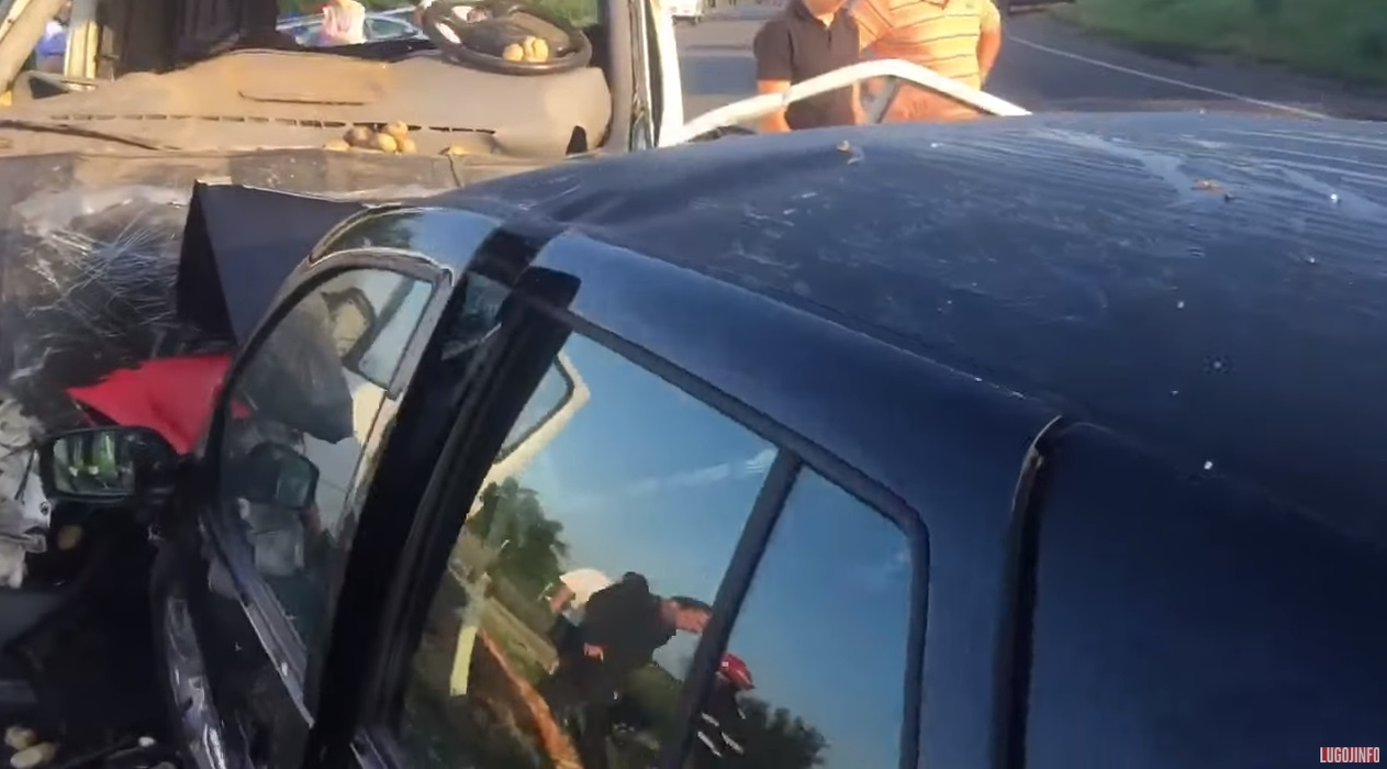 O studentă eminentă a murit într-un accident produs lângă Lugoj. Fata are 12 frați și mergea să vândă cartofi în piață