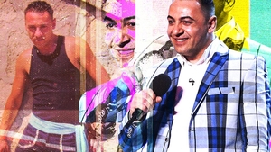 E incredibil cu ce se ocupă azi celebrul Tarky! E angajat într-o cabană ca…