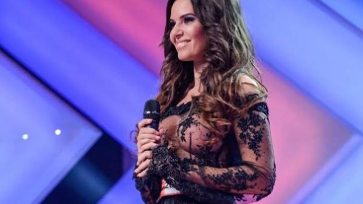 Ca o adevarata zeita! Logodnica lui Lazarus a aparut cu un decolteu NIMICITOR in direct la TV