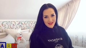 Început de an cu bucurie pentru Angela Rusu. Cântăreața de muzică populară a anunțat că este însărcinată