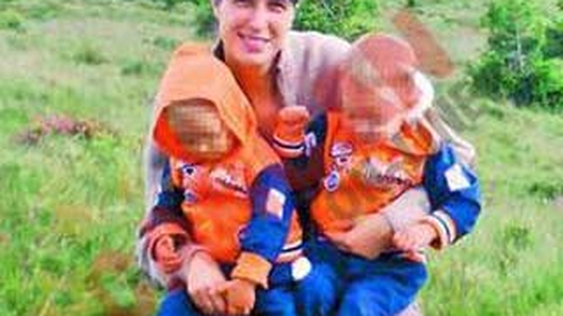 Mamica de gemeni care a ajuns la spital in coma din cauza stresului de la serviciu a murit!