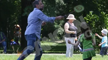 Radu Moraru si-a scos familia in parc!
