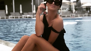 Denisa Nechifor, invitată la o cafea de un necunoscut pe Internet. Răspunsul vedetei i-a surprins pe fani