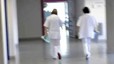 87 % dintre romani au dat spaga medicilor