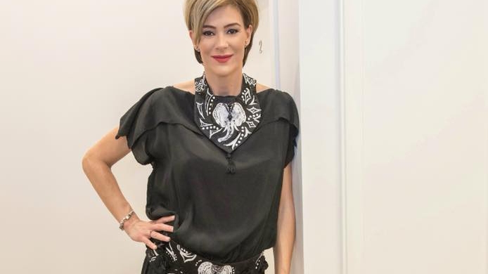 Roxana Ciuhulescu radiază de fericire! Vedeta a postat prima imagine cu bebelușul