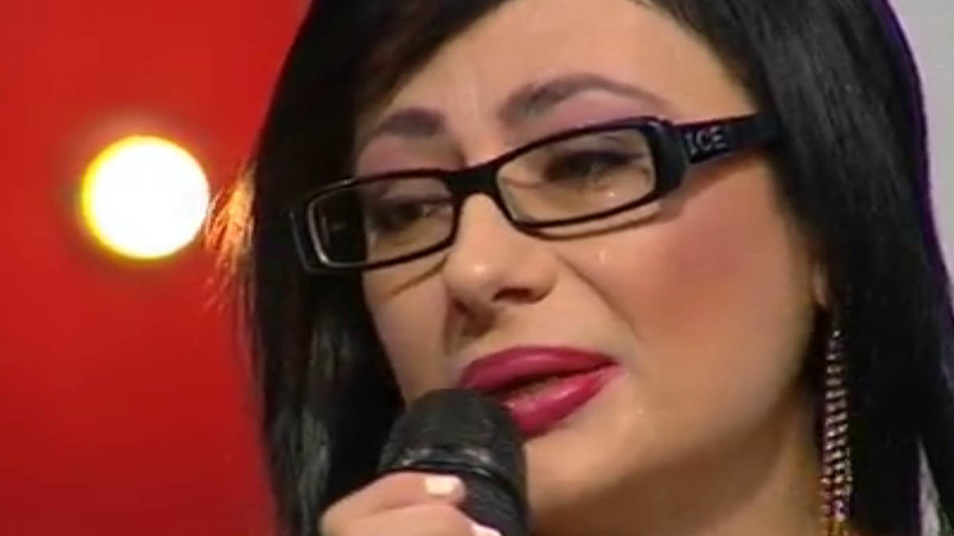 Jurnalista Ioana Popescu, bătută de iubit! Ar fi pierdut o sarcină din cauza violenţelor