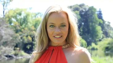 Femeia care s-a culcat cu 10.000 de barbati. Lua si 2.000 de dolari pe noapte de la ei. Ce isi doreau, de fapt, clientii de la ea