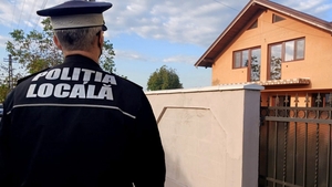 Amendă de 1.500 lei pentru românii care stau la curte și fac această greșeală la mai puțin de 2 metri de gard